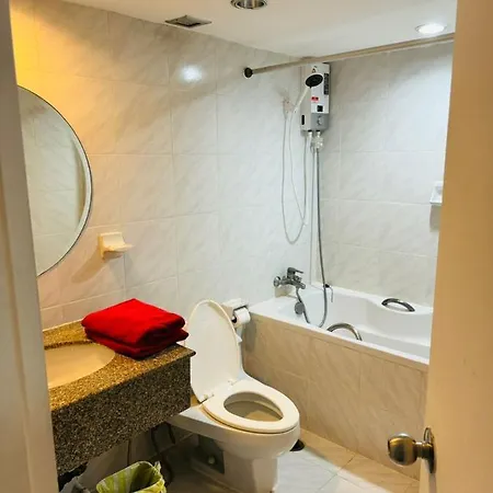 Omni Tower Cozy Apartments By Direct Rooms Bangkok Exterior photo