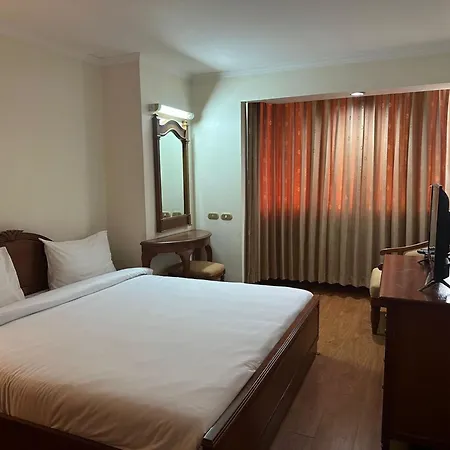 Omni Tower Cozy Apartments By Direct Rooms Bangkok Exterior photo