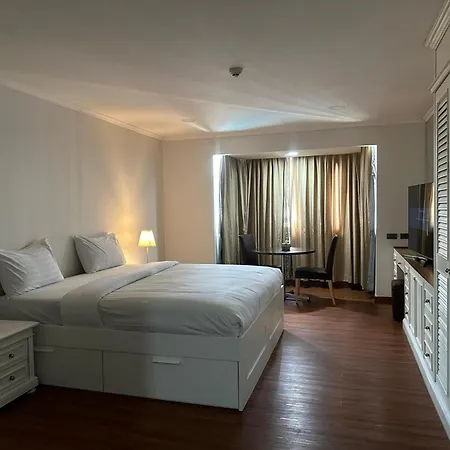 Omni Tower Cozy Apartments By Direct Rooms Bangkok Exterior photo