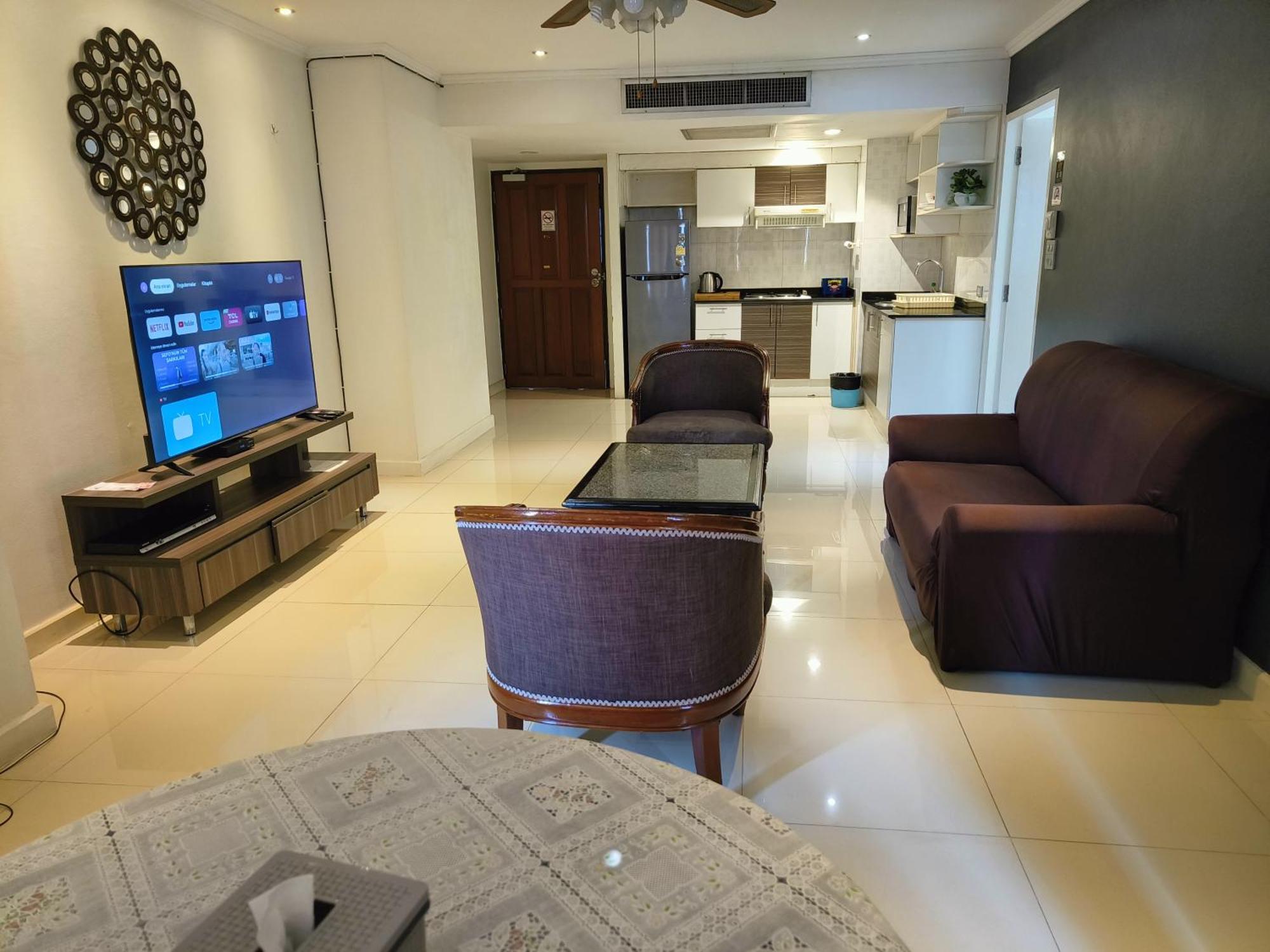 Апартаменты Omni Tower Cozy By Direct